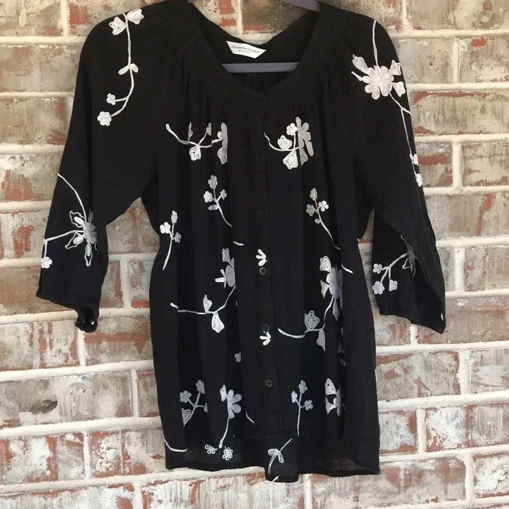 Christopher & Banks Floral Peasant Black Top